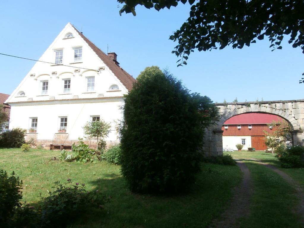 Penzion Zemanuv Dvur Bozanov Exterior photo